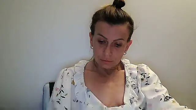 anechka1 online show from July 2026 12:57:01 AM