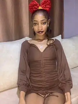 Snapshot of GoddessVee chatting on December 2024 04:46:02 PM GoddessVee online show from December 2024 04:46:02 PM