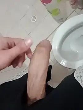 Snapshot of Wynni chatting on November 2025 03:50:01 PM Wynni online show from November 2025 03:50:01 PM