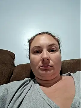 Snapshot of MilfyMrsRobinson chatting on September 2025 01:23:02 PM MilfyMrsRobinson online show from September 2025 01:23:02 PM