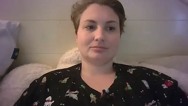 MilfyMrsRobinson online show from February 2026 01:44:02 PM