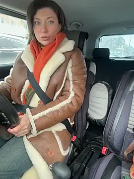 MooonReal online show from December 2025 04:51:01 AM