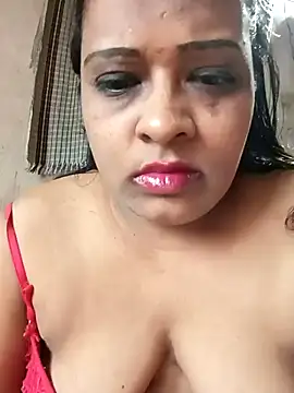 Snapshot of Love_Jenny chatting on February 2025 04:18:02 AM Love Jenny online show from February 2025 04:18:02 AM