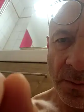 Snapshot of andikali9999 chatting on December 2024 12:55:01 PM andikali9999 online show from December 2024 12:55:01 PM