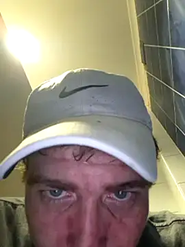 Snapshot of SONLUKE29 chatting on March 2025 04:49:02 AM SONLUKE29 online show from March 2025 04:49:02 AM