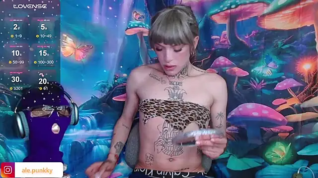 Snapshot of charlotbelucci_ chatting on January 2025 05:37:02 PM charlotbelucci online show from January 2025 05:37:02 PM