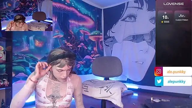 Snapshot of charlotbelucci_ chatting on March 2025 11:14:02 AM charlotbelucci online show from March 2025 11:14:02 AM