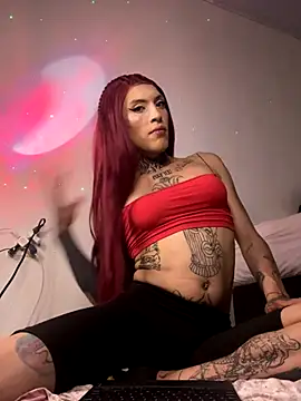 Snapshot of charlotbelucci_ chatting on September 2025 12:18:02 PM charlotbelucci online show from September 2025 12:18:02 PM