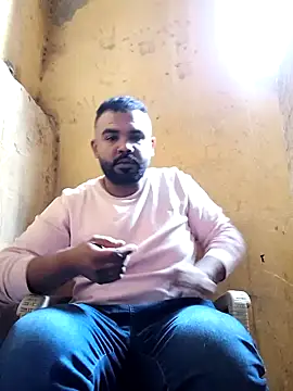 ListedLoin online show from February 2025 12:00:01 PM