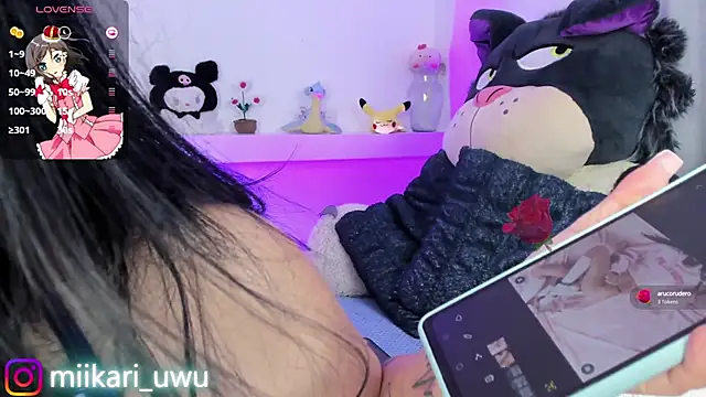 Ahri Elderwood online show from February 2025 07:48:02 AM