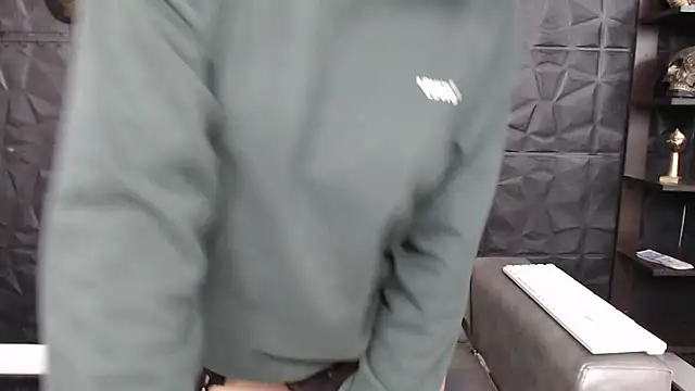 Snapshot of Abril_Squirt chatting on January 2025 06:15:02 AM Abril Squirt online show from January 2025 06:15:02 AM