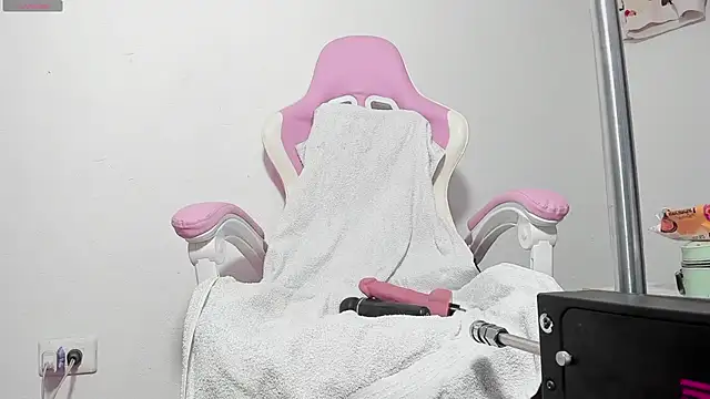 blondeb201 online show from March 2025 01:53:02 AM