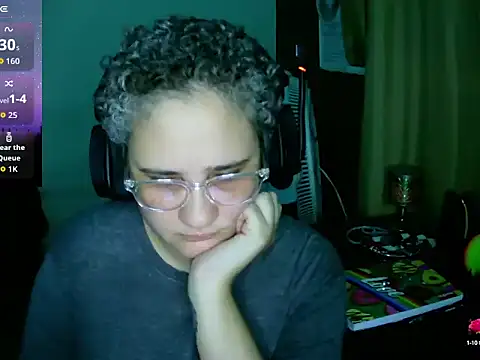 Snapshot of lolalicious_758 chatting on October 2025 04:22:01 AM lolalicious 758 online show from October 2025 04:22:01 AM