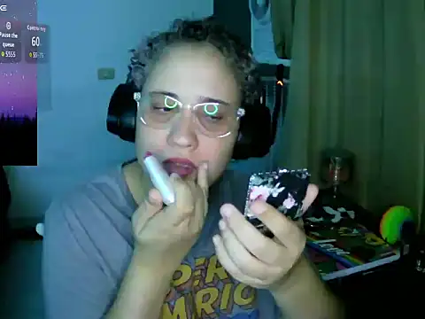 Snapshot of lolalicious_758 chatting on October 2025 11:46:02 PM lolalicious 758 online show from October 2025 11:46:02 PM