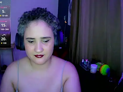 Snapshot of lolalicious_758 chatting on November 2025 03:45:02 AM lolalicious 758 online show from November 2025 03:45:02 AM