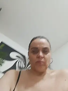 hugebobbs online show from May 2026 07:48:02 AM