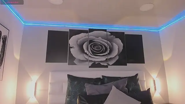 sofi bakerr online show from September 2025 11:32:02 AM