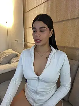 DaryRos online show from July 2026 08:57:02 PM
