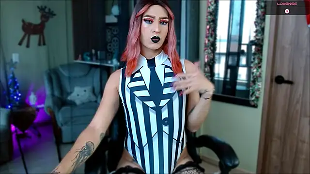 tevenwhiite online show from December 2025 06:03:02 PM