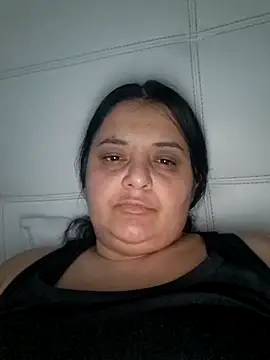 sarahhh1987 online show from February 2026 03:20:01 PM