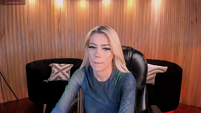 HannaConnor  online show from February 2026 08:48:02 PM