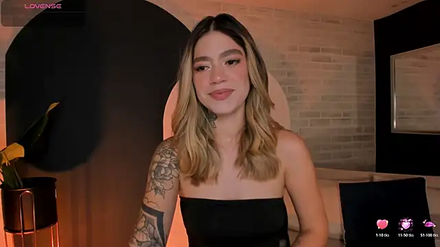 ViolettHansson online show from April 2026 09:58:02 AM