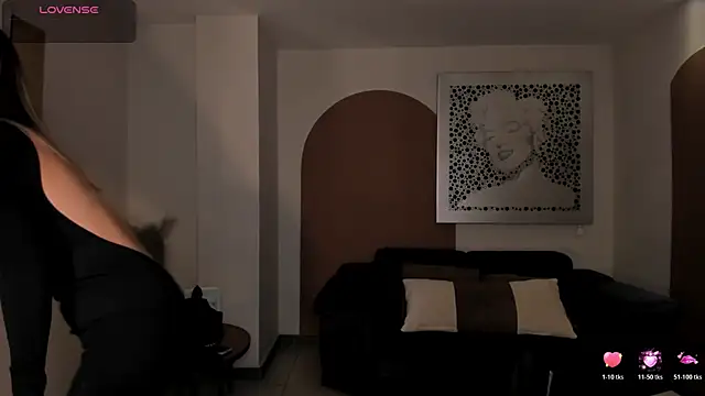 ViolettHansson online show from April 2026 09:47:01 AM