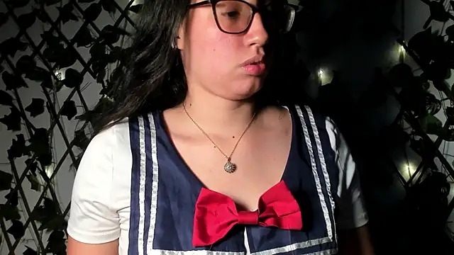 CoralineSanchez online show from November 2025 07:41:02 PM