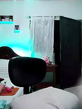 lunanataly online show from January 2025 03:49:01 PM