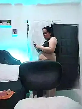 lunanataly online show from January 2025 07:21:01 PM