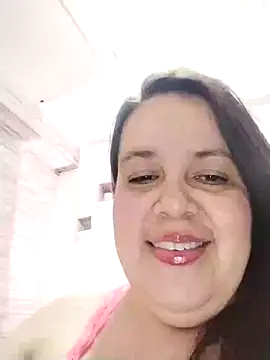 lunanataly online show from January 2025 08:04:01 PM