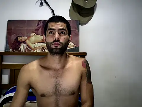 hideonbush051 online show from October 2025 12:55:01 AM