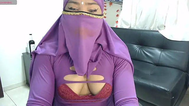 Aaliyah brown online show from December 2024 08:33:02 AM