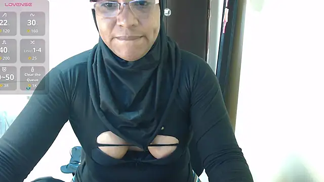 Aaliyah brown online show from November 2025 12:28:02 PM