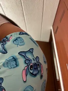 Salome golvert online show from December 2024 06:28:01 PM