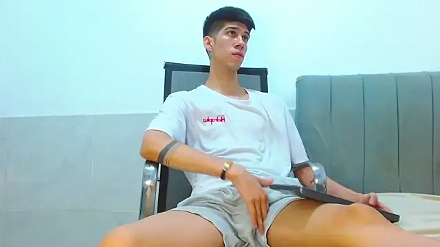 jhony-sex online show from June 2026 10:15:01 AM