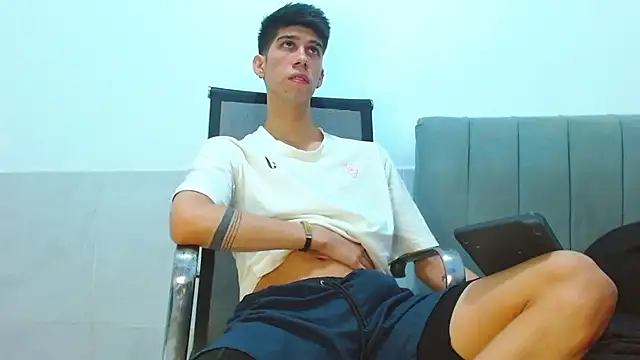 jhony-sex online show from July 2026 08:15:02 PM