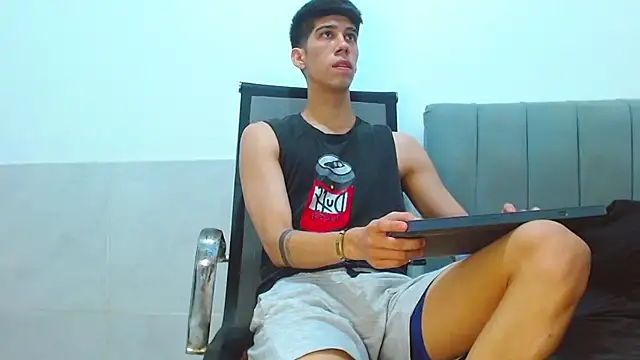 jhony-sex online show from July 2026 09:30:01 PM