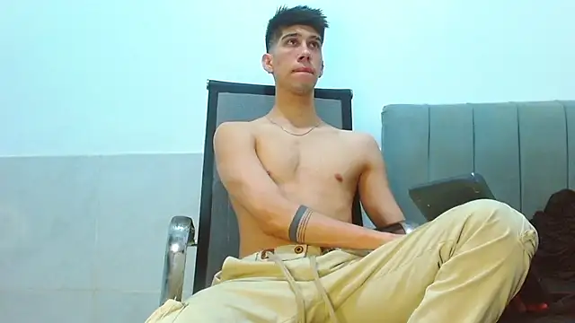 jhony-sex online show from July 2026 07:40:01 AM