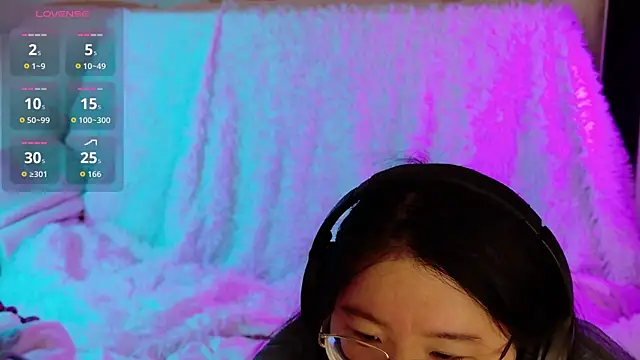 Kara-Nuna online show from September 2025 11:04:01 PM