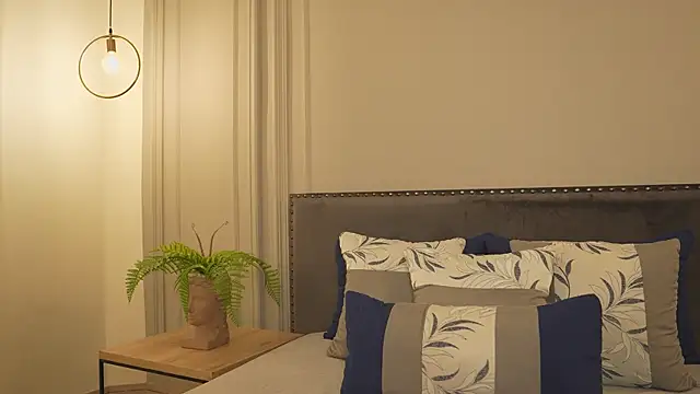 IrisBaker online show from February 2026 10:28:02 PM