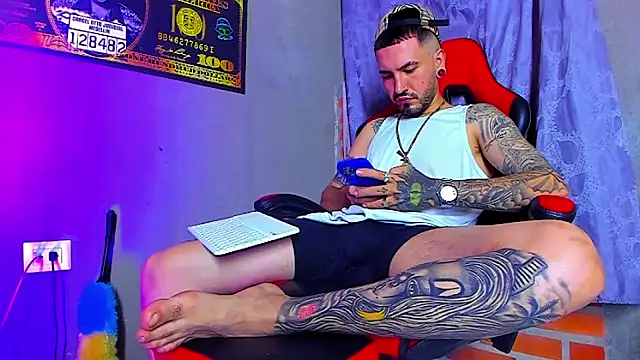 smoker445 online show from November 2025 03:50:02 AM