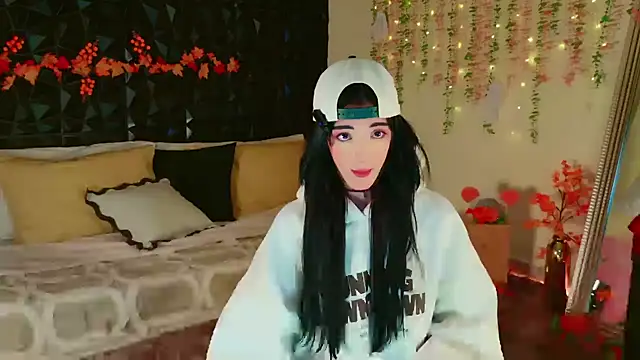 Finibondi online show from November 2025 04:56:02 AM