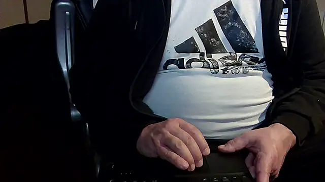 MultiOrgasmicLover online show from December 2025 11:23:01 PM