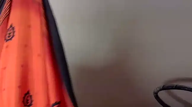 Snapshot of lola-__ chatting on December 2024 04:17:01 PM lola- online show from December 2024 04:17:01 PM