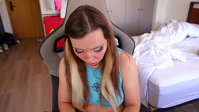 Ayra Lust online show from February 2026 07:50:02 PM