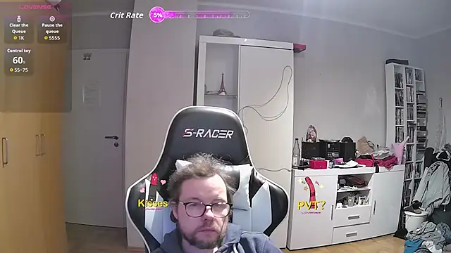 larsgessner30 online show from November 2025 06:29:01 PM