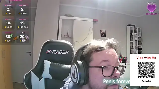 Snapshot of larsgessner30 chatting on January 2026 10:03:02 PM larsgessner30 online show from January 2026 10:03:02 PM