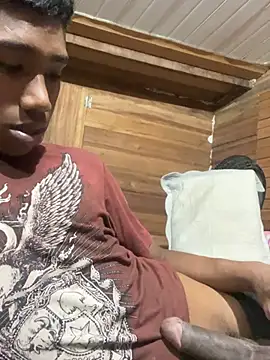 novinhooxz online show from May 2026 11:00:02 PM
