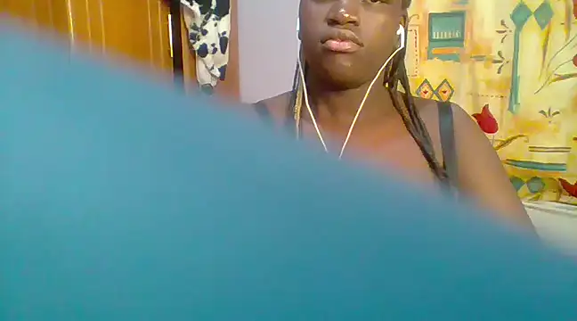 Snapshot of pretty_almah chatting on December 2024 05:17:02 PM pretty almah online show from December 2024 05:17:02 PM